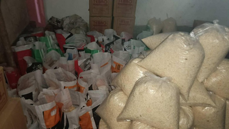 দেড় শতাধিক পরিবার পেল গুড বন্ডিং অর্গানাইজেশনের ইফতার সামগ্র